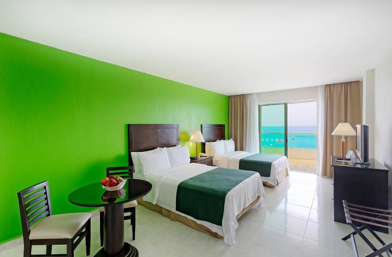 Holiday Inn Campeche By Ihg Exterior photo